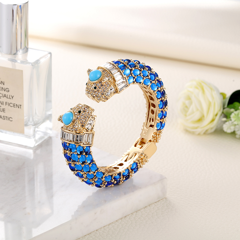 Sally's Paradise Animal Bracel - огляд і ціна Paradise Jewelry & Watches Llc Miami Photos
